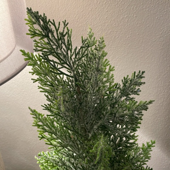 Artificial Faux Cedar Pine Decoration Potted Plant Flocked with Glitter Like - Picture 3 of 15
